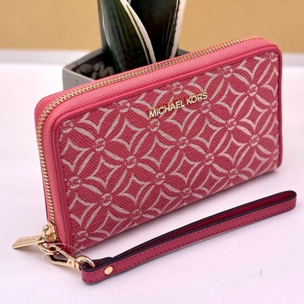 Michael Kors Jet Set Travel Multifunction Large Phone Wallet MK Light Berry
